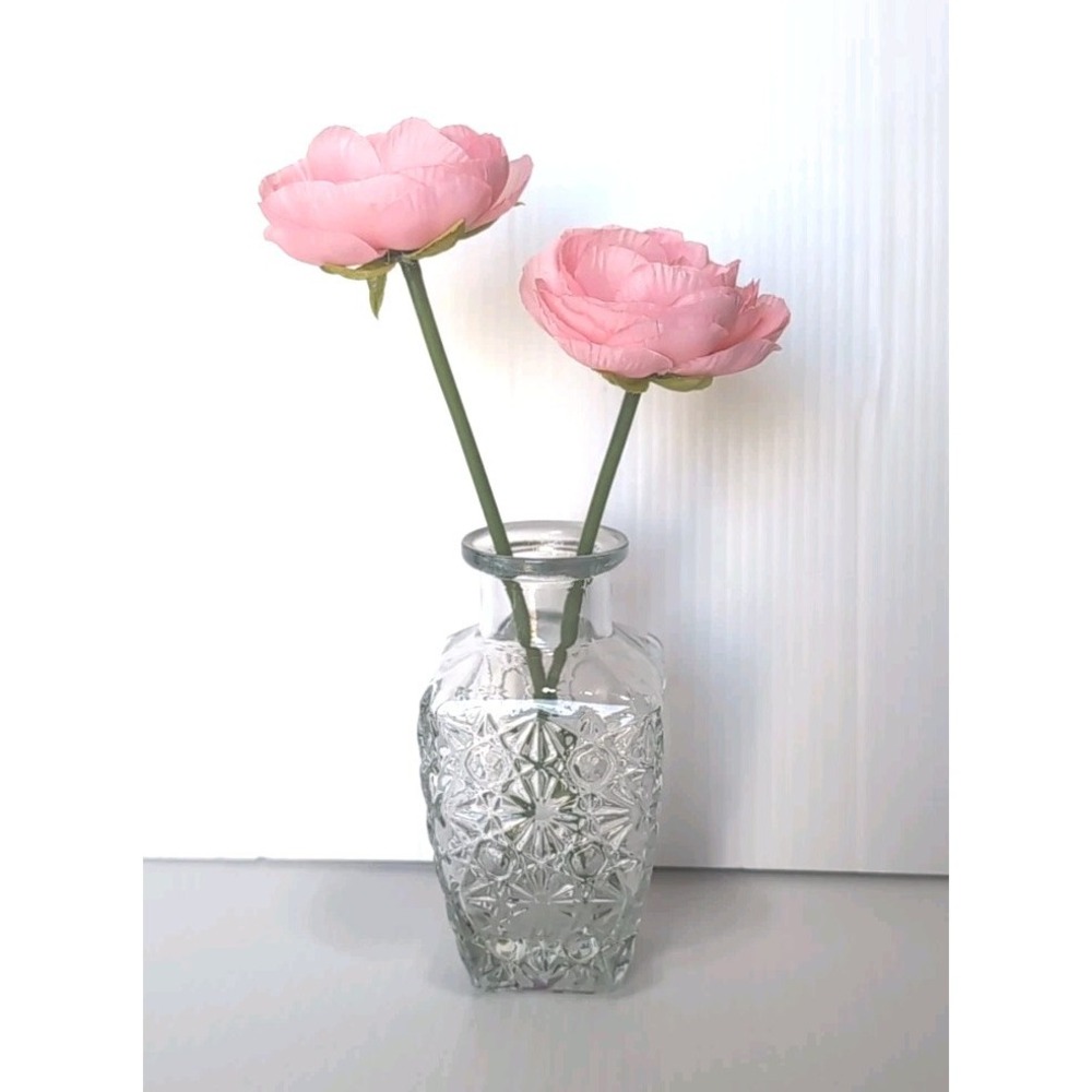 Target Bullseye Spring 2024 Pink Flowers in a Clear Glass Vase 9.25"H (NEW)